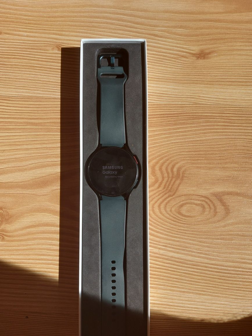 Samsung watch 4 44mm