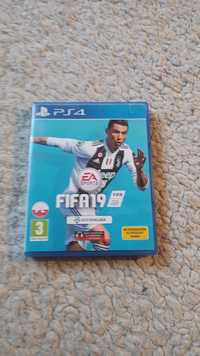 FIFA 19 gra na PS4