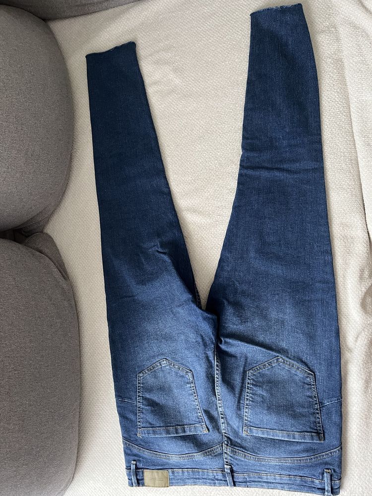 Spodnie jeansowe damskie Reserved 44 w stanie idealnym