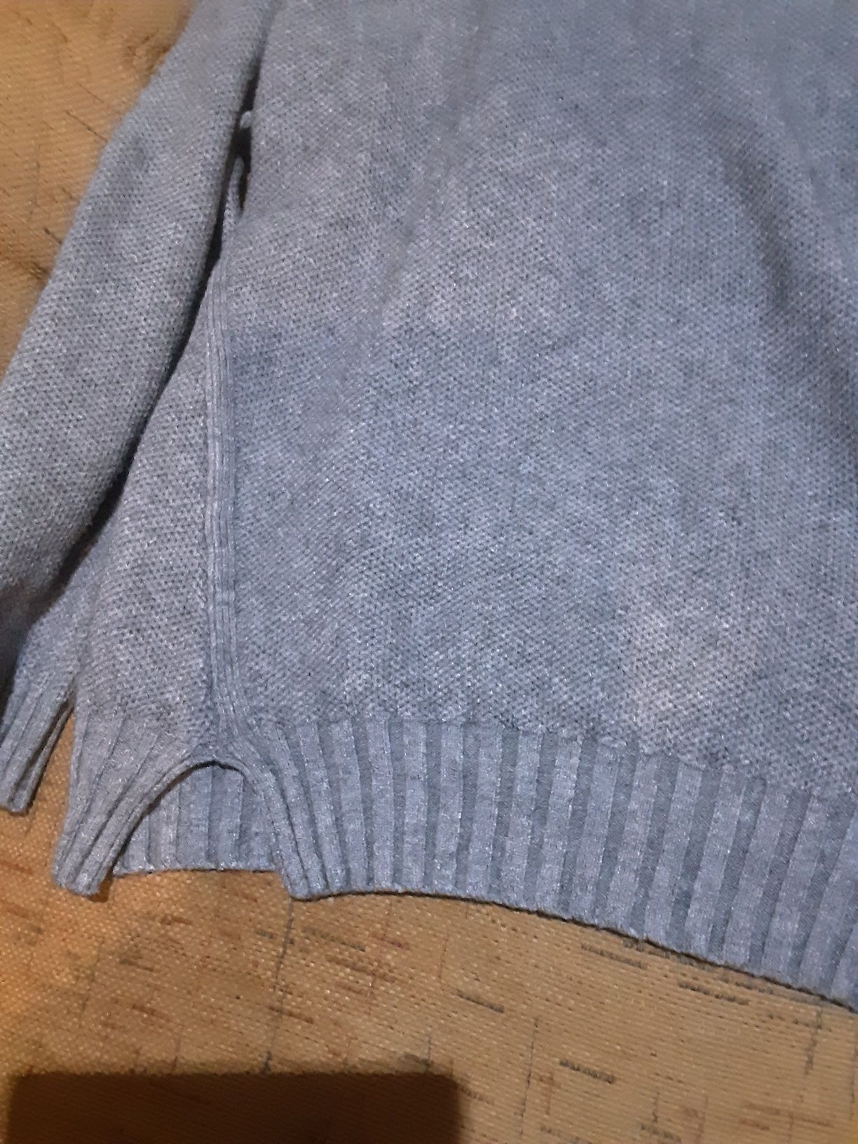 Sweter damski 42 jakość