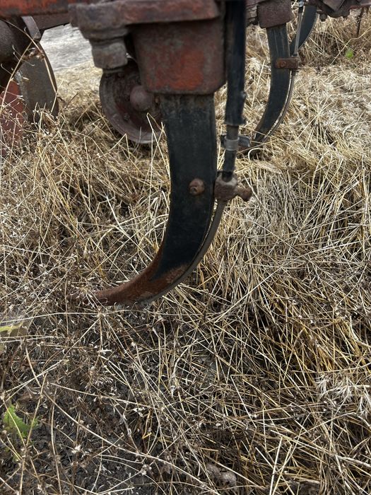 Просапний культиватор КРН 5,6 з системою для внесення рідких добрив