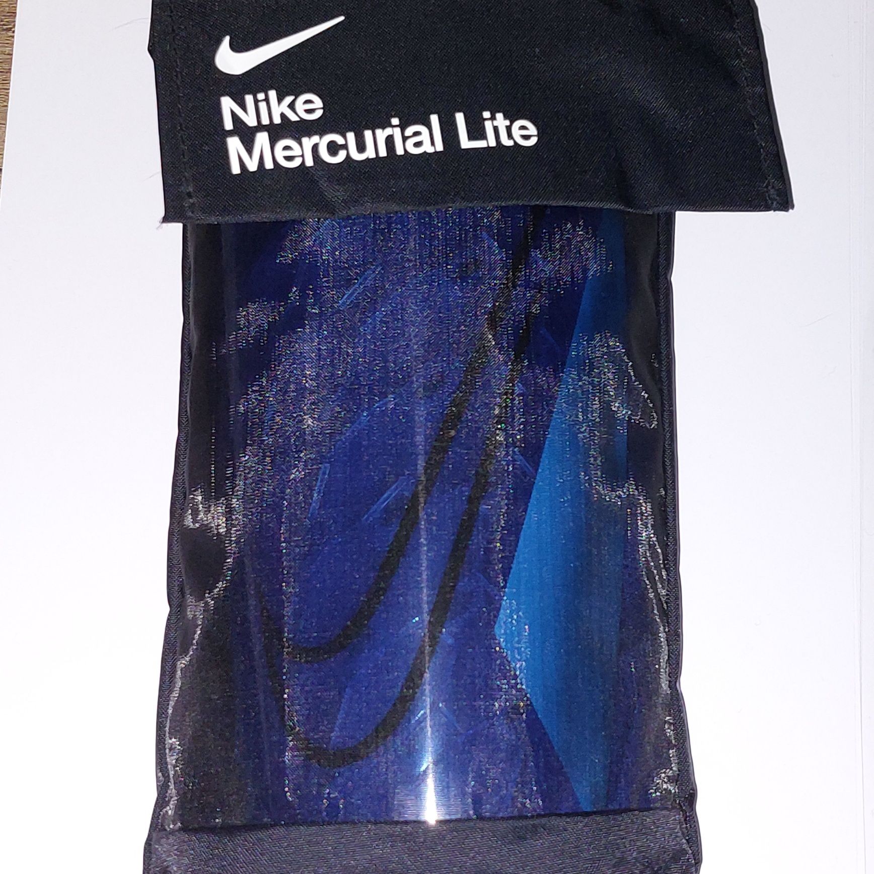Ochraniacze do piłki nożnej Nike Mercurial Lite