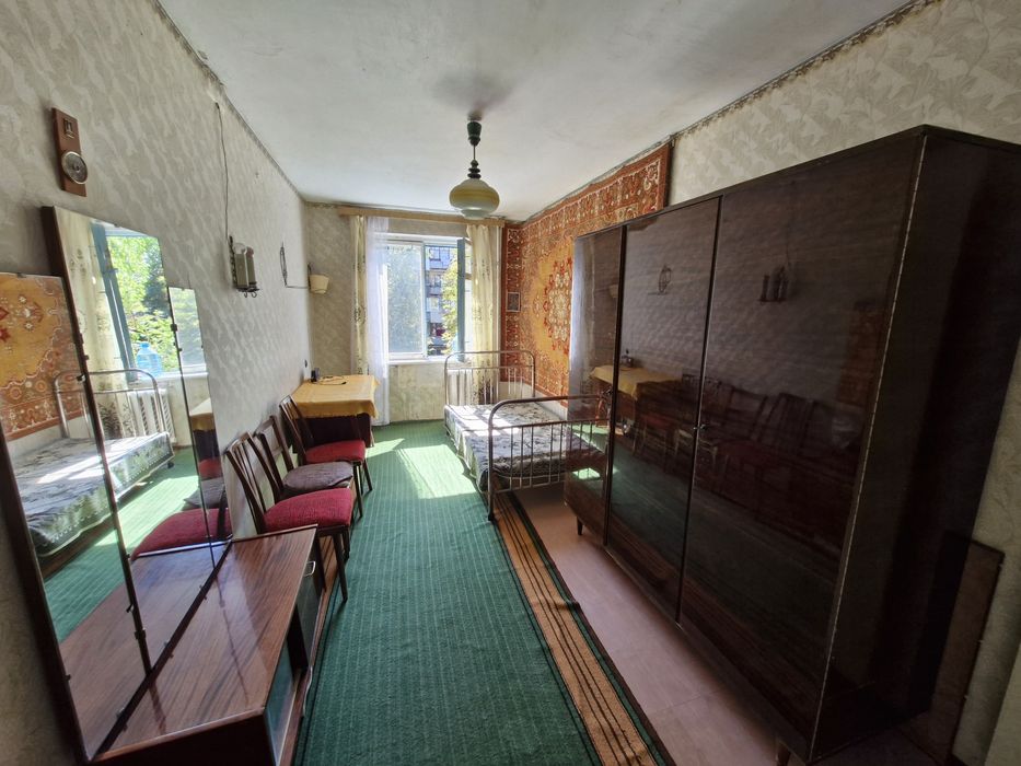 Продаж 2-х кімнатної квартири. 17 квартал. Вулиця  С. Колачевського.