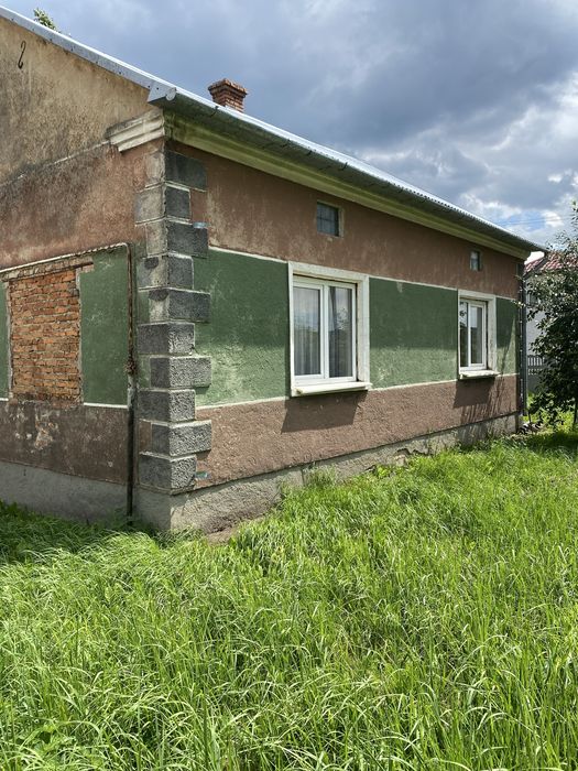 Ділянка 14 соток у Зубрі з будинком під реконструкцію