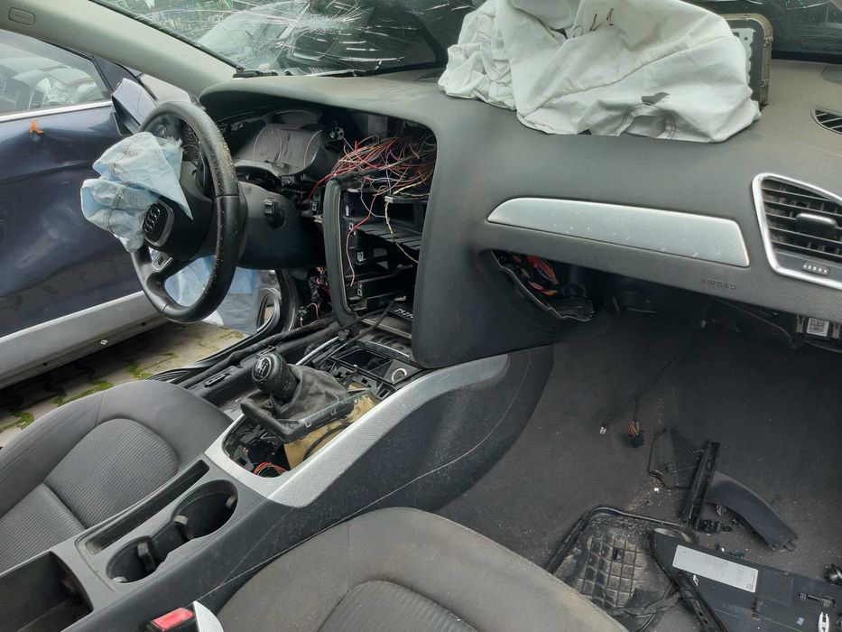 AUDI A4 B8 k:LZ6E błotnik lampa zderzak klapa drzwi maska części