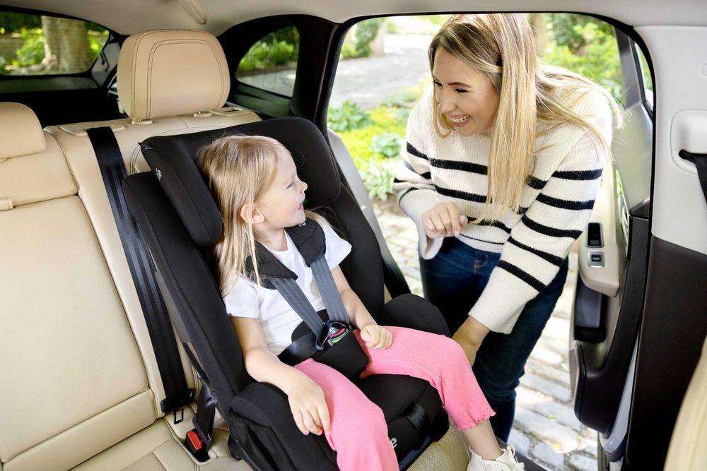 FOTELIK i-Size JOIE Fortifiti R129  76-145cm NA PASY ODCHYLANY