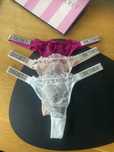 NOWE stringi Victoria’s Secret rozmiar M 3 pary