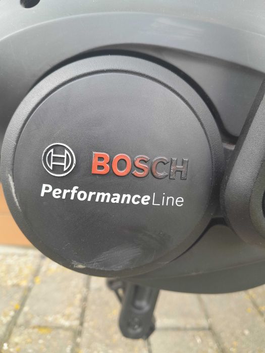 Rower elektryczny Gazelle Grenoble C380 rama 49  silnik czerwony B0SCH