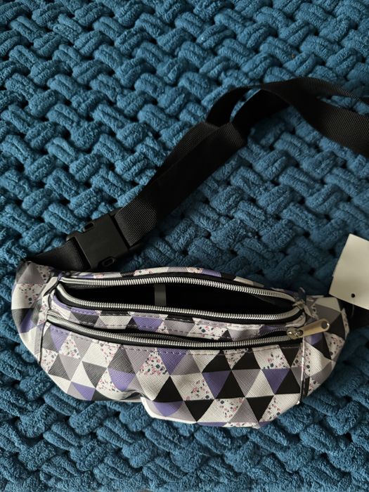 Сумка бананка жіноча