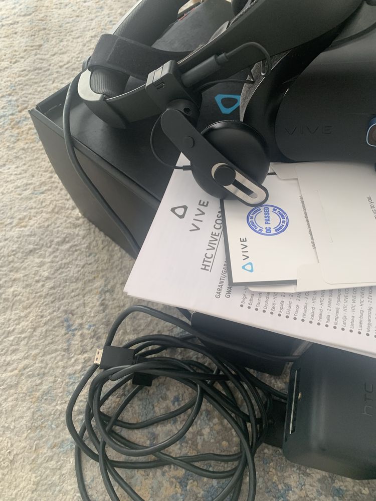 "HTC Vive Cosmos Elite full – Bilet w Jedną Stronę do Innego Wymiaru!"