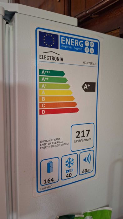 Frigorífico Electronia  2 Portas 143 Cm / 204 L Branco