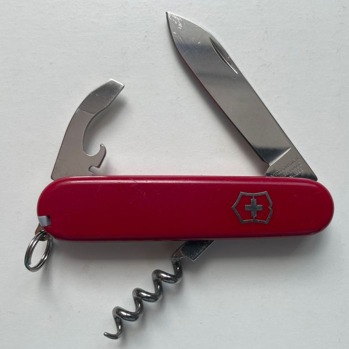Victorinox scyzoryk (1.2)