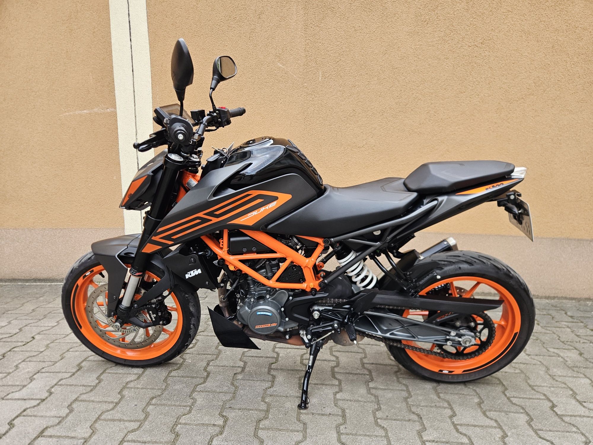 KTM Duke 125 niski przebieg 2021r super stan kat. B