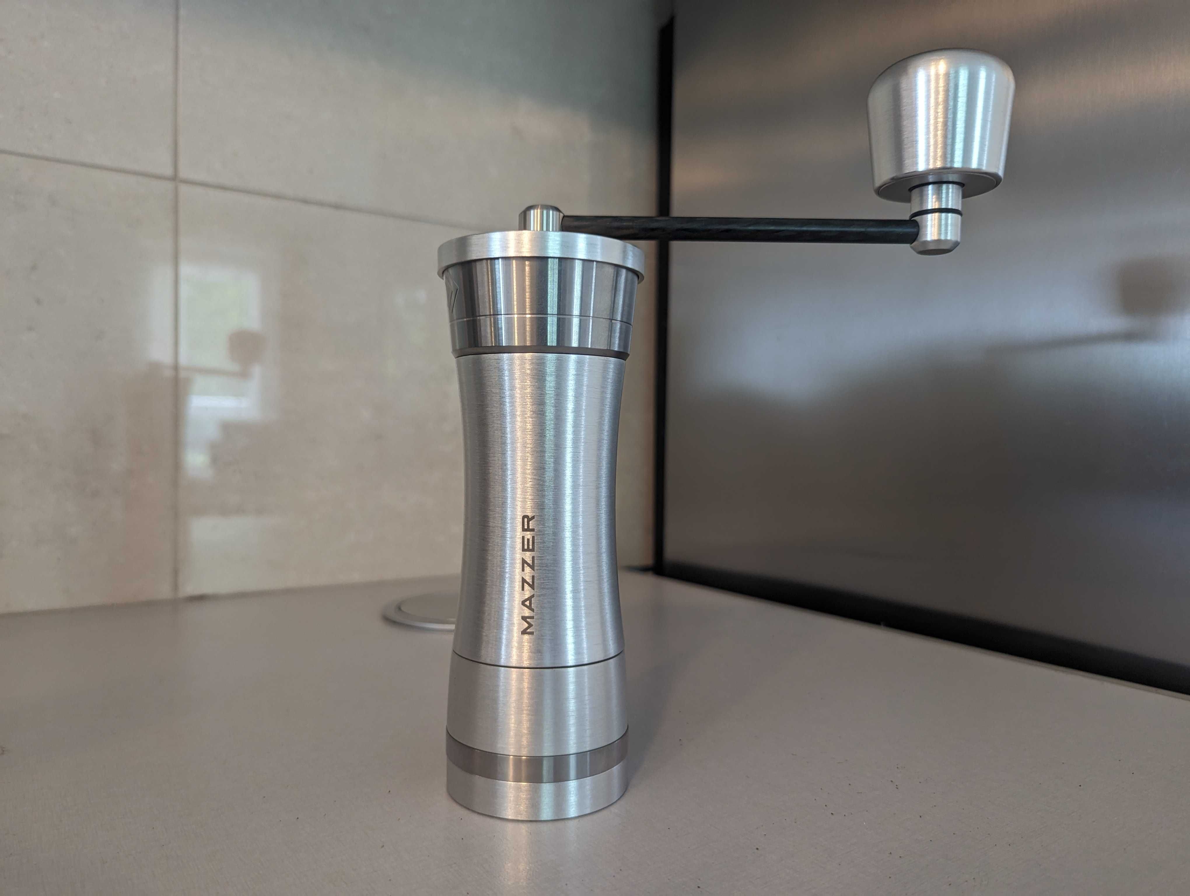 Mazzer Omega Soft X - młynek ręczny do espresso+travel kit