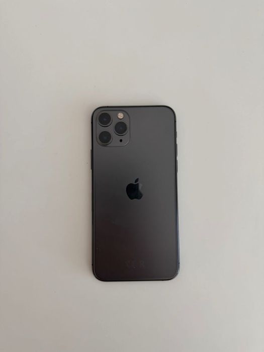 iPhone 11 Pro (com caixa)