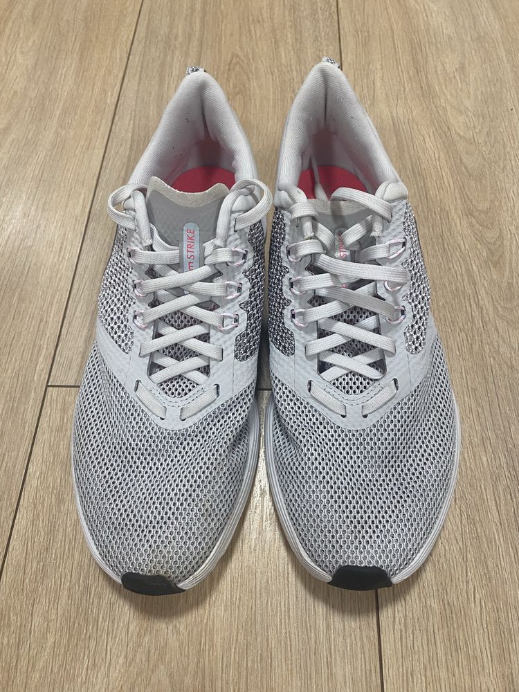 Buty Nike rozmiar 40.5 26 cm
