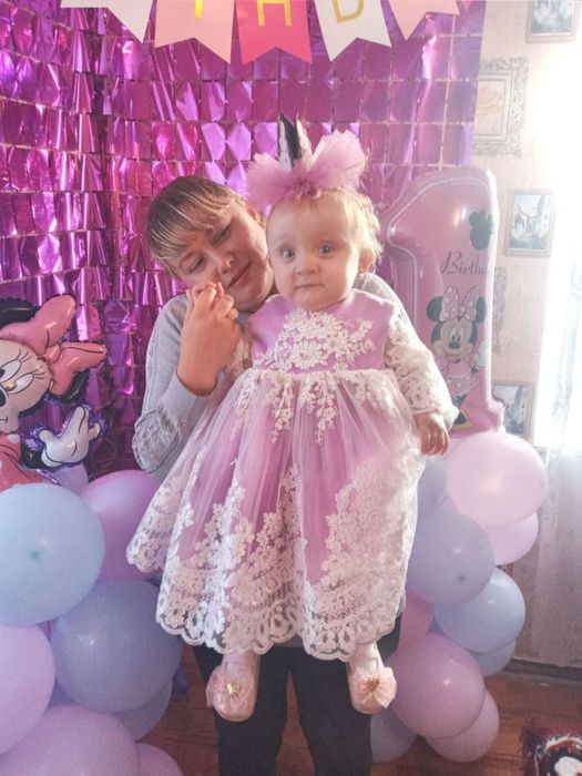 Продам фемели лук на годик