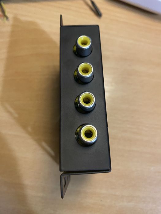 JIEPIE Video Splitter 1 to 4 – підсилювач відеосигналу RCA