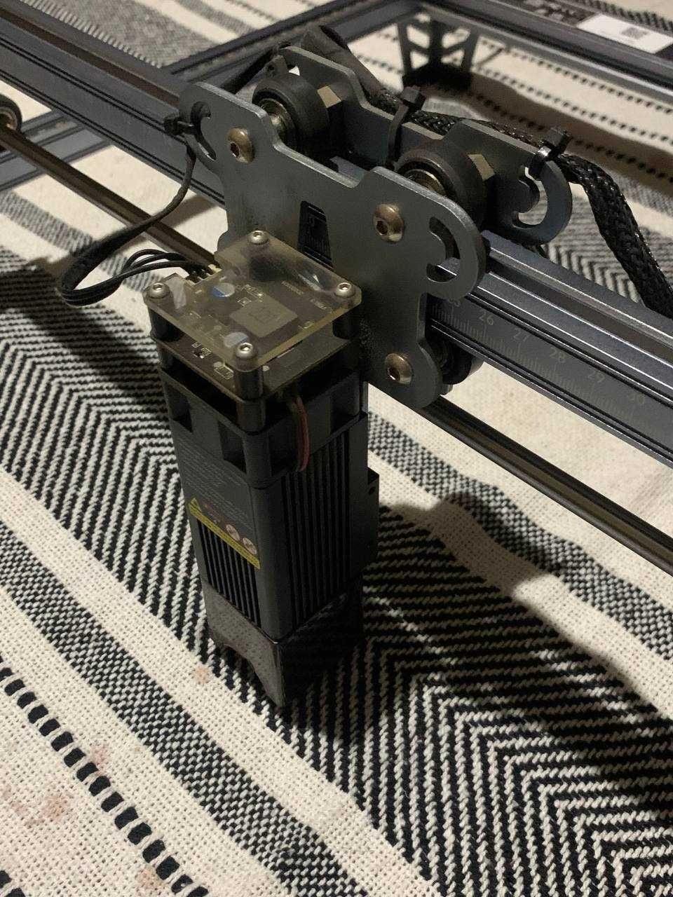 Лазерний гравер, гравіювання Creality CR-Laser Falcon 10W 10Вт