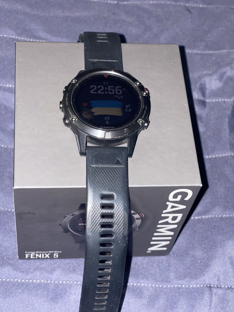 Годинник Garmin Fenix 5