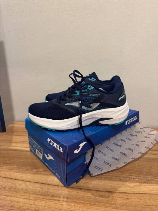 кросівки Joma, розмір 39, нові