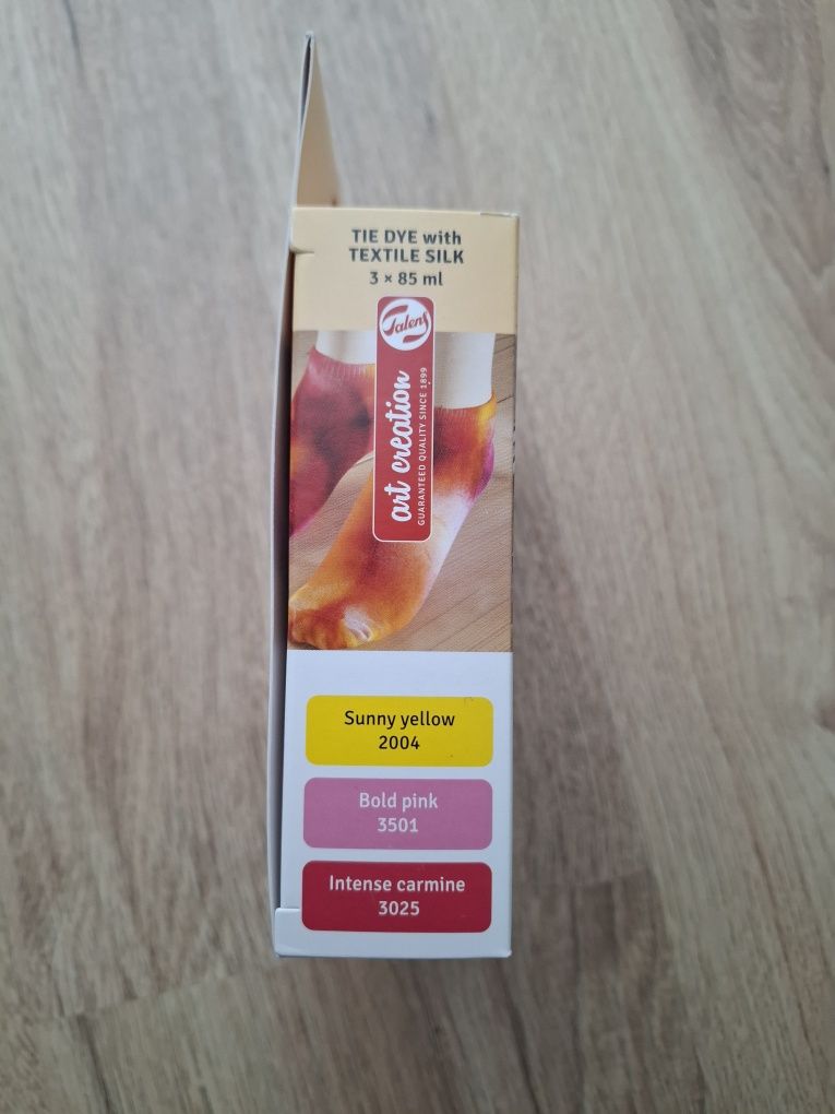 TIE-DYE farby do farbowania ubrań zestaw 3 x 85 ml do tkanin bawełny