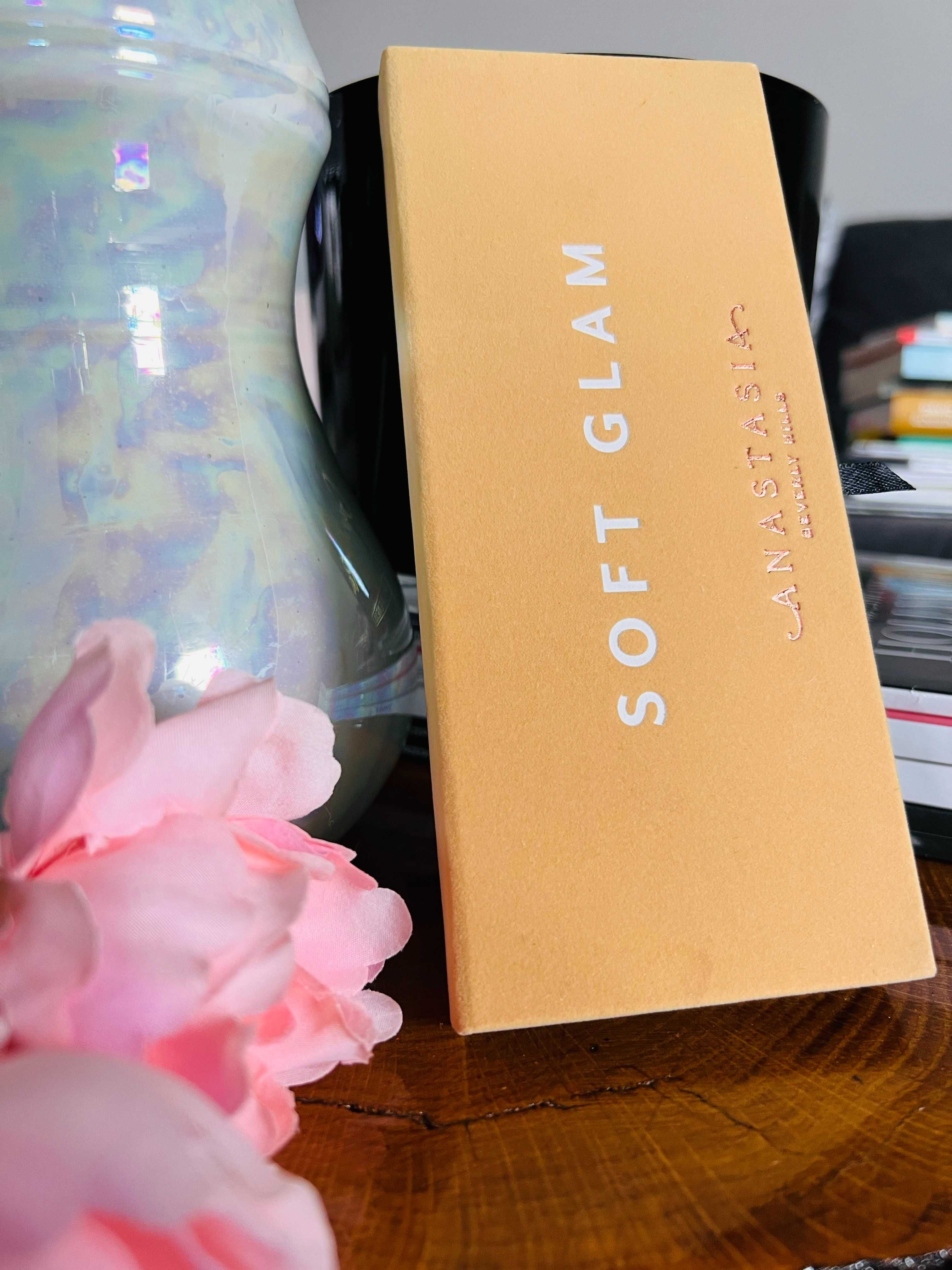 Brązowa Paleta cieni Anastasia Beverly Hills Soft Glam Palette Ideał