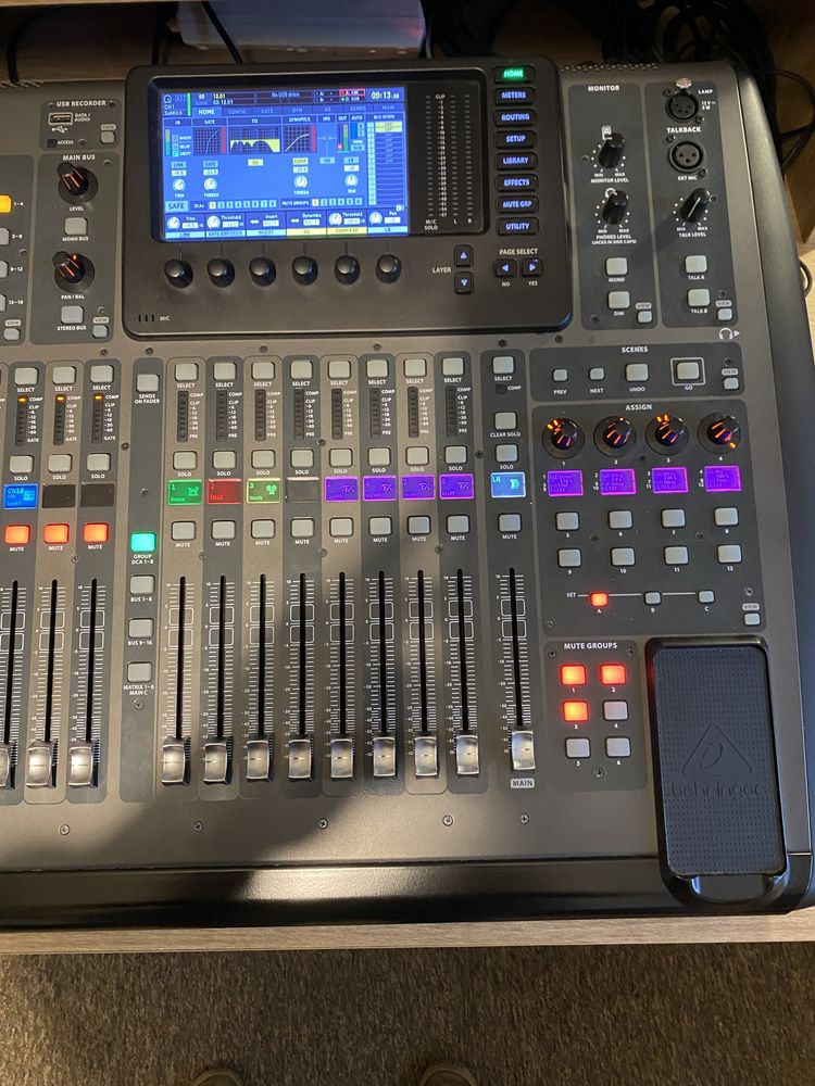 Behringer x32 + case Gator