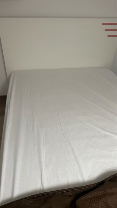 Cama 130x200 com estrado e colchao
