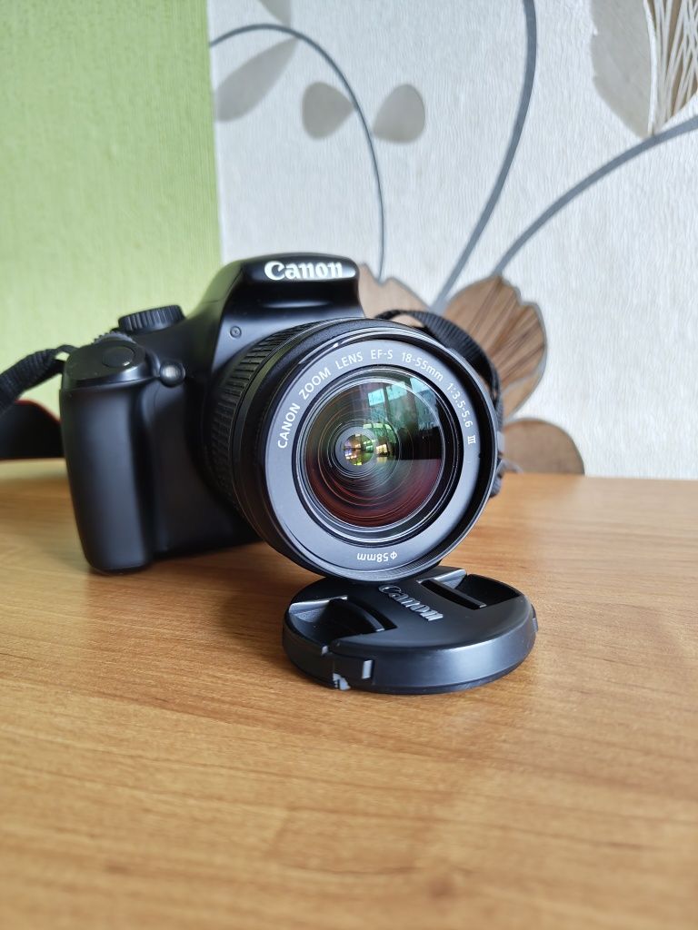 Aparat Canon 1100D + Canon 18-55mm