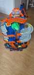 Mega Garaż z Dinozaurem Hot Wheels Ultimate Garage City Beasts