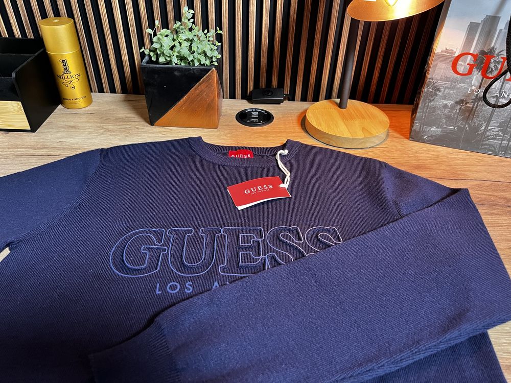 Nowy sweter guess