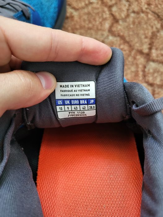 Оригинальные мужские кроссовки Mizuno Wave Rider TT 2