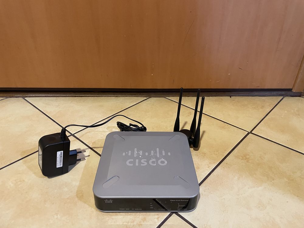 Sprawny Cisco WRVS4400N Wireless-N Gigabit Security Router z VPN