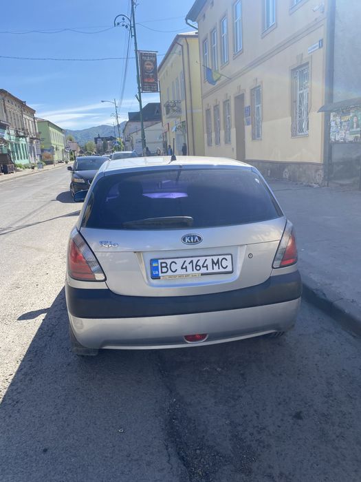 Продаю кіа ріо 2006 р