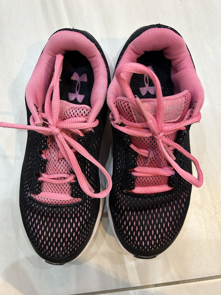 Buty dziecięce Under Armour rozm. 35,5