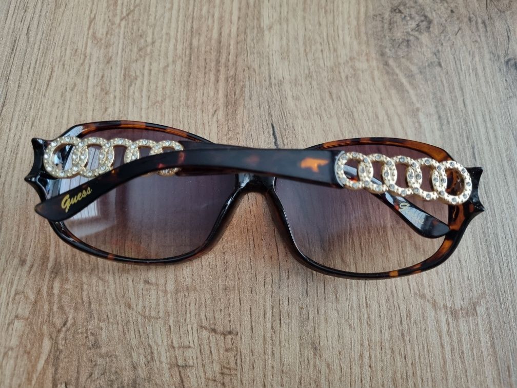 Okulary  marki Guess