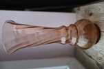 Wysoki wazon z różowego szkła, wys. 34 cm