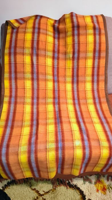 Koc w kratę z PRL-u 92x150cm