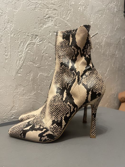 Ботинки на каблуку