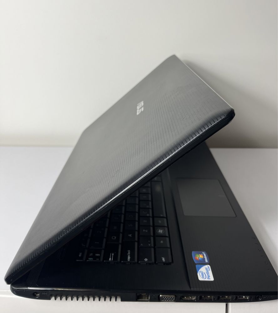 Ноутбук ASUS F75A X75A Великий екран 17,3/2,3Ghz/DDR3-6gb/HDD500gb