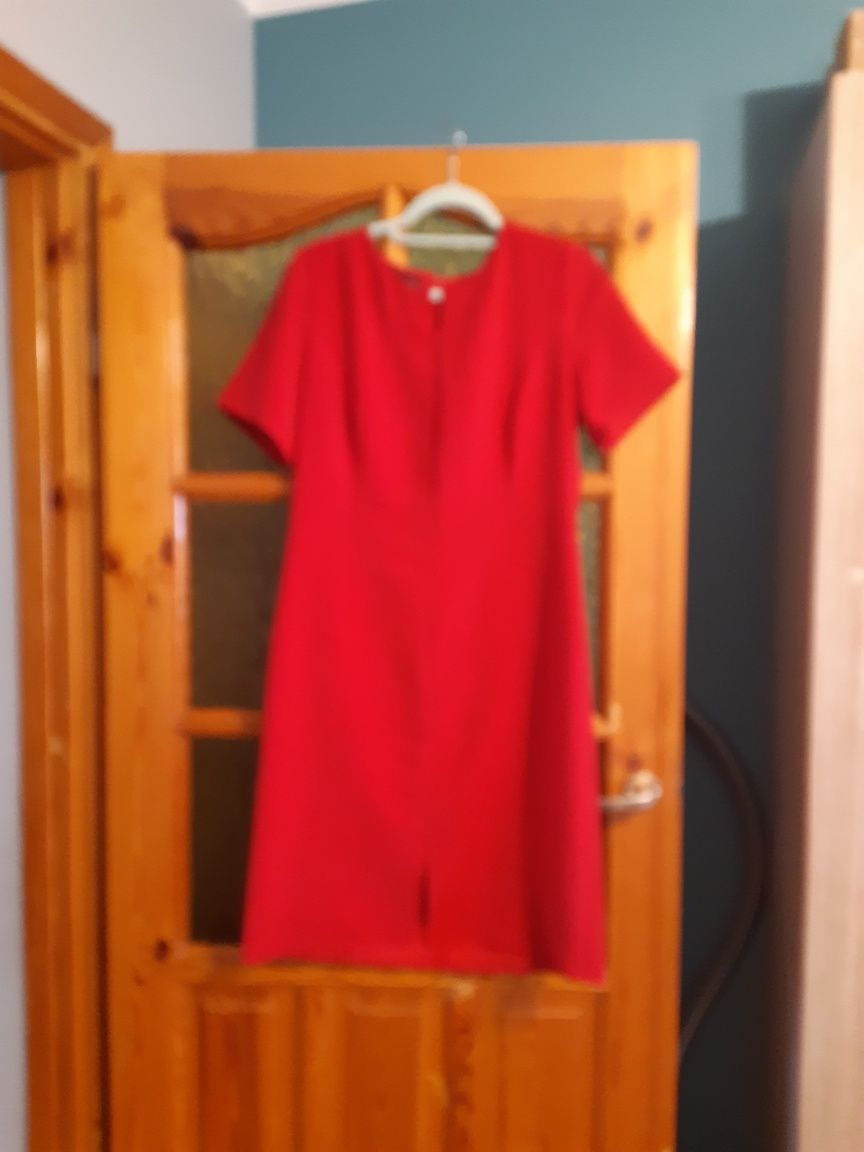 Sukienka czerwona roz.42