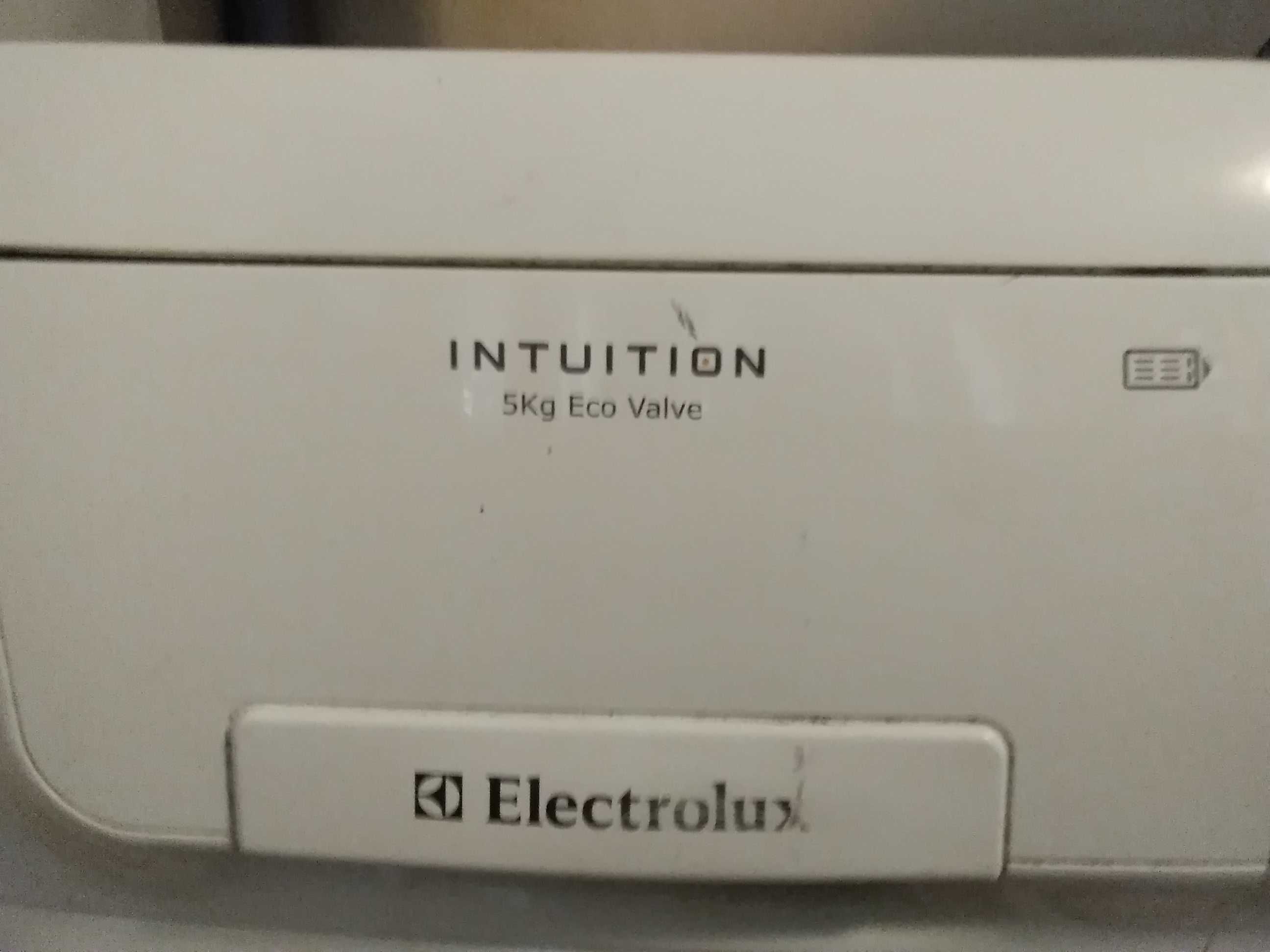Pralka Elektrolux intuition, EWF10240W 5 kg