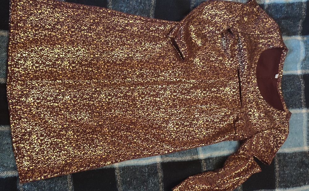 Сукні в гарному стані