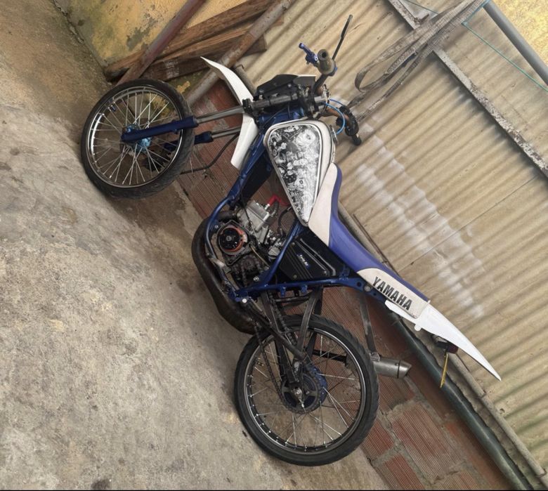 Dt com algum material