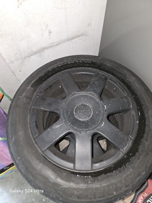 Vendo jantes vw  com pneus