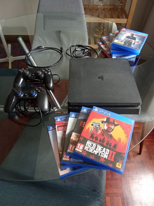 Vendo PS4 slim com jogos