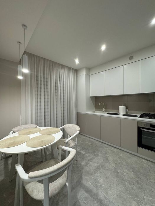 Продам шикарну 2к квартиру в р-ні Боздош. Газове опалення. Ліфт