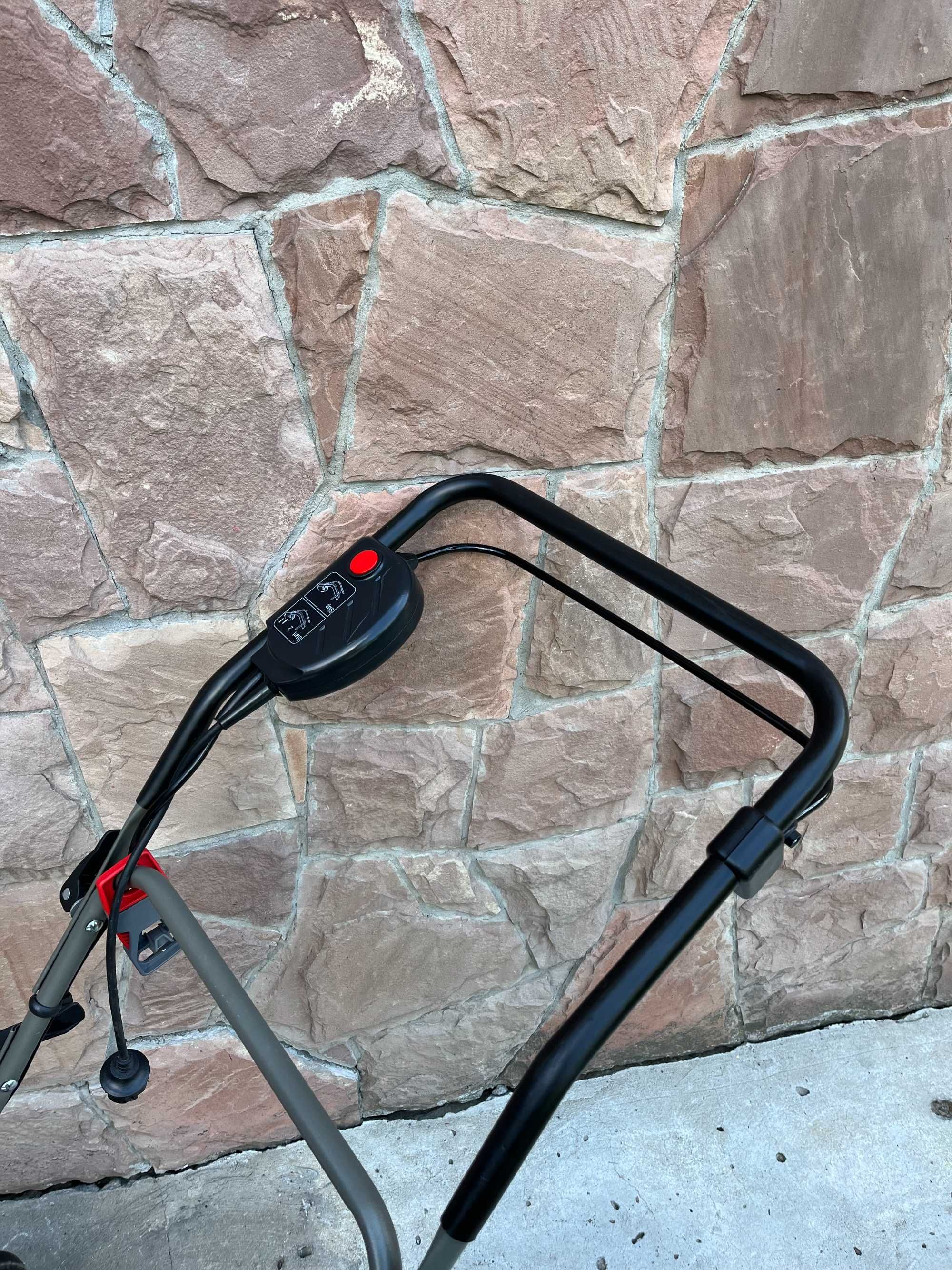 Аератор скарифікатор Einhell GE-SA 1640 два вала 40см