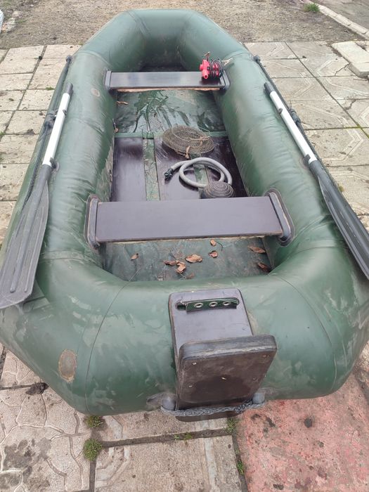 Лодка надувная по электро мотор с транцем